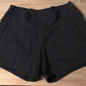 Lululemon size 8 shorts